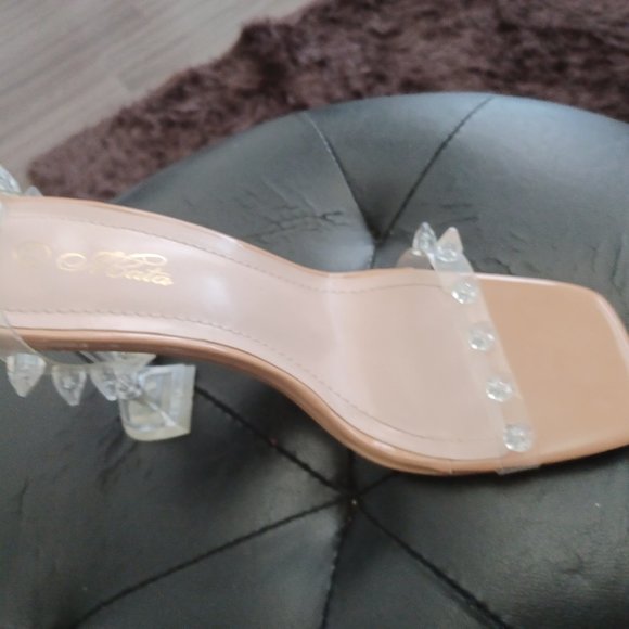 Ladies Shoes - Picture 1 of 1